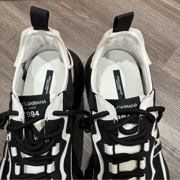 Dolce & Gabbana Bassa Logo DG Black White Sneakers - Picture 5 of 15